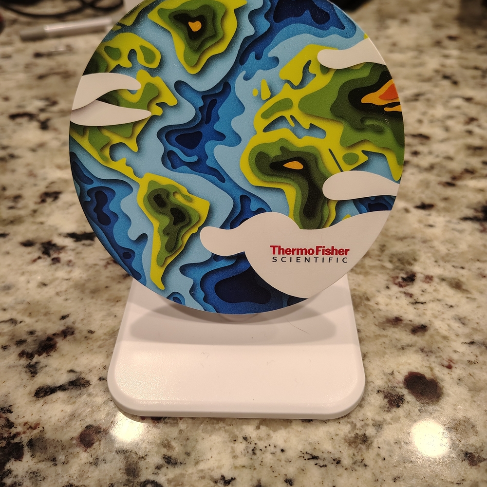 Boost Wireless Charging Cell Stand